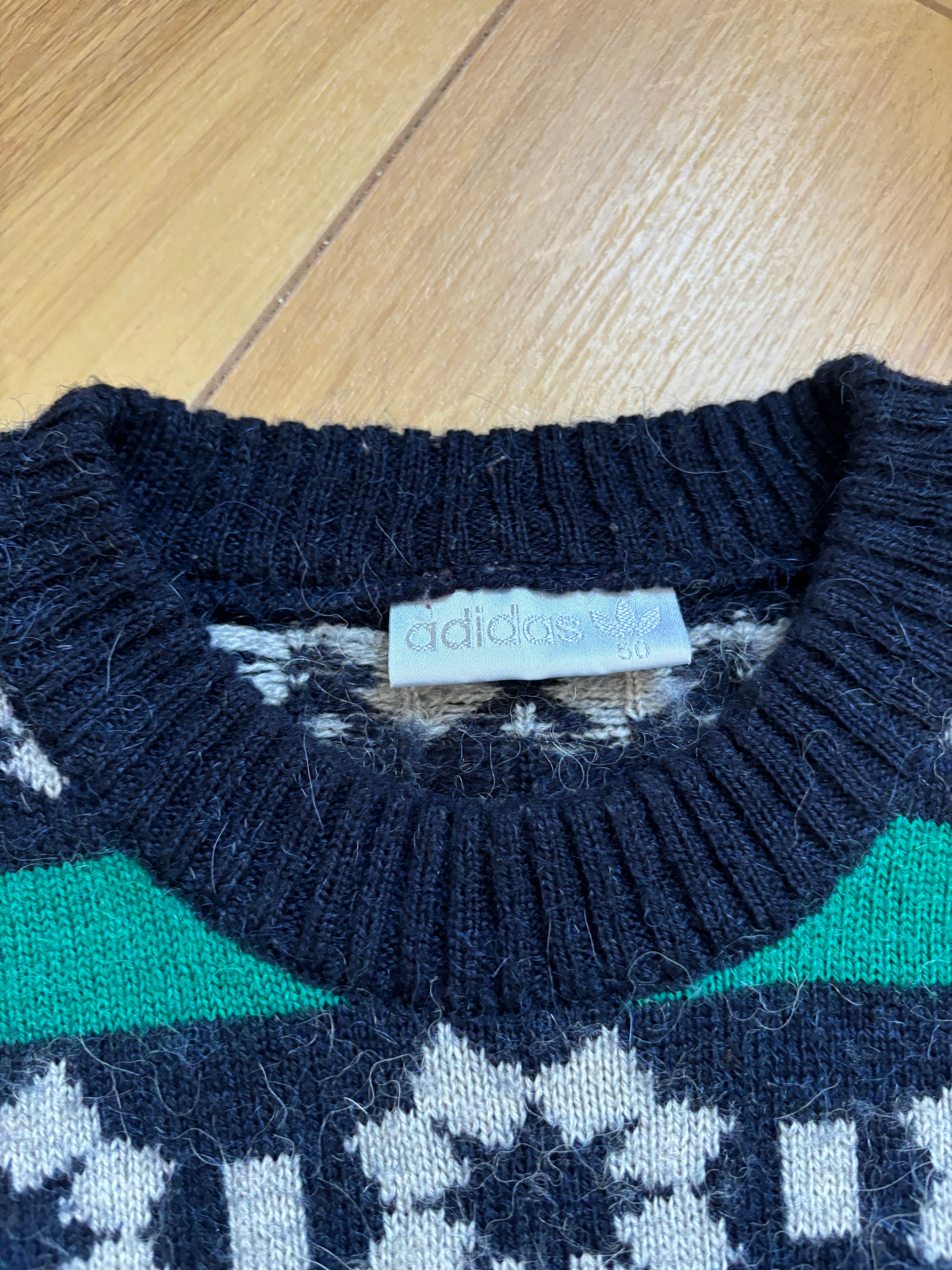 90s ADIDAS CAP NORD KNIT SWEATER (L)