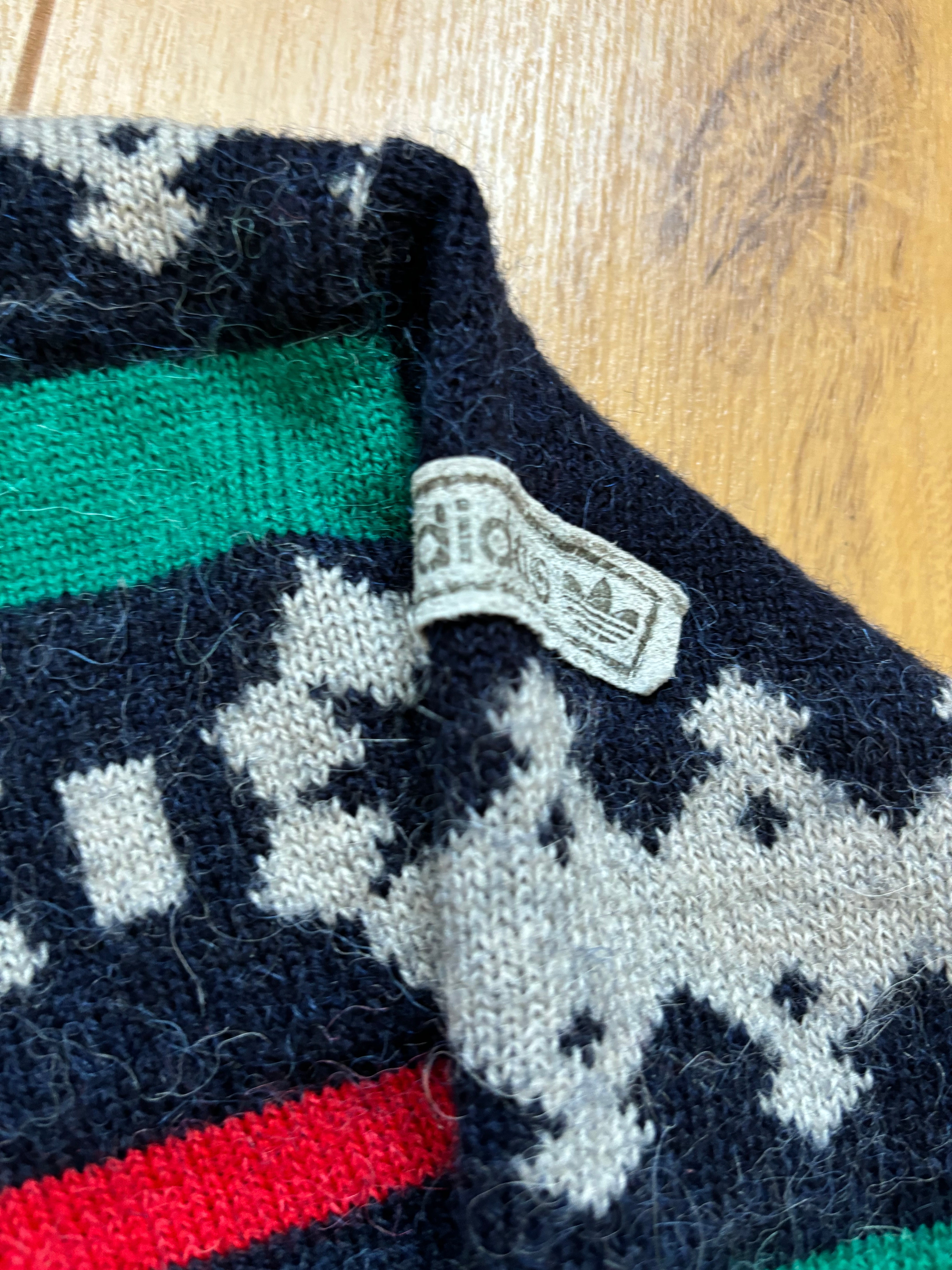 90s ADIDAS CAP NORD KNIT SWEATER (L)