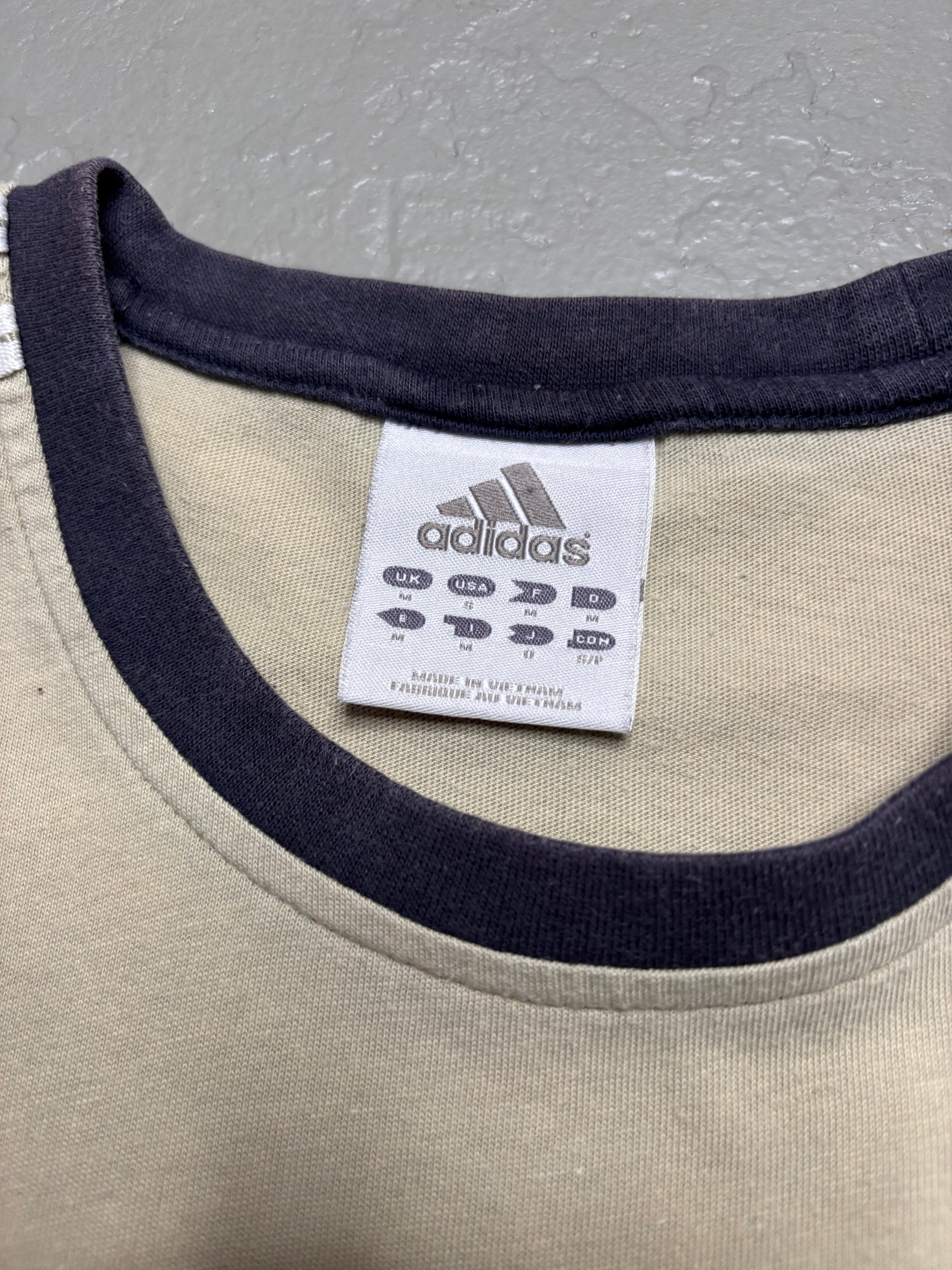 Y2K ADIDAS EMBROIDERED TEE (S)