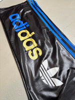 Lade das Bild in den Galerie-Viewer, ADIDAS CHILE 62 DEADSTOCK EMBROIDERED TRAININGSHOSE (L)
