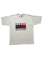 Lade das Bild in den Galerie-Viewer, Y2K TOMMY HILFIGER EMBROIDERED TEE (L)
