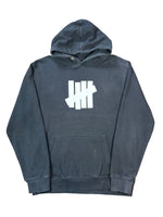 Lade das Bild in den Galerie-Viewer, Y2K UNDEFEATED HOODIE (XL)
