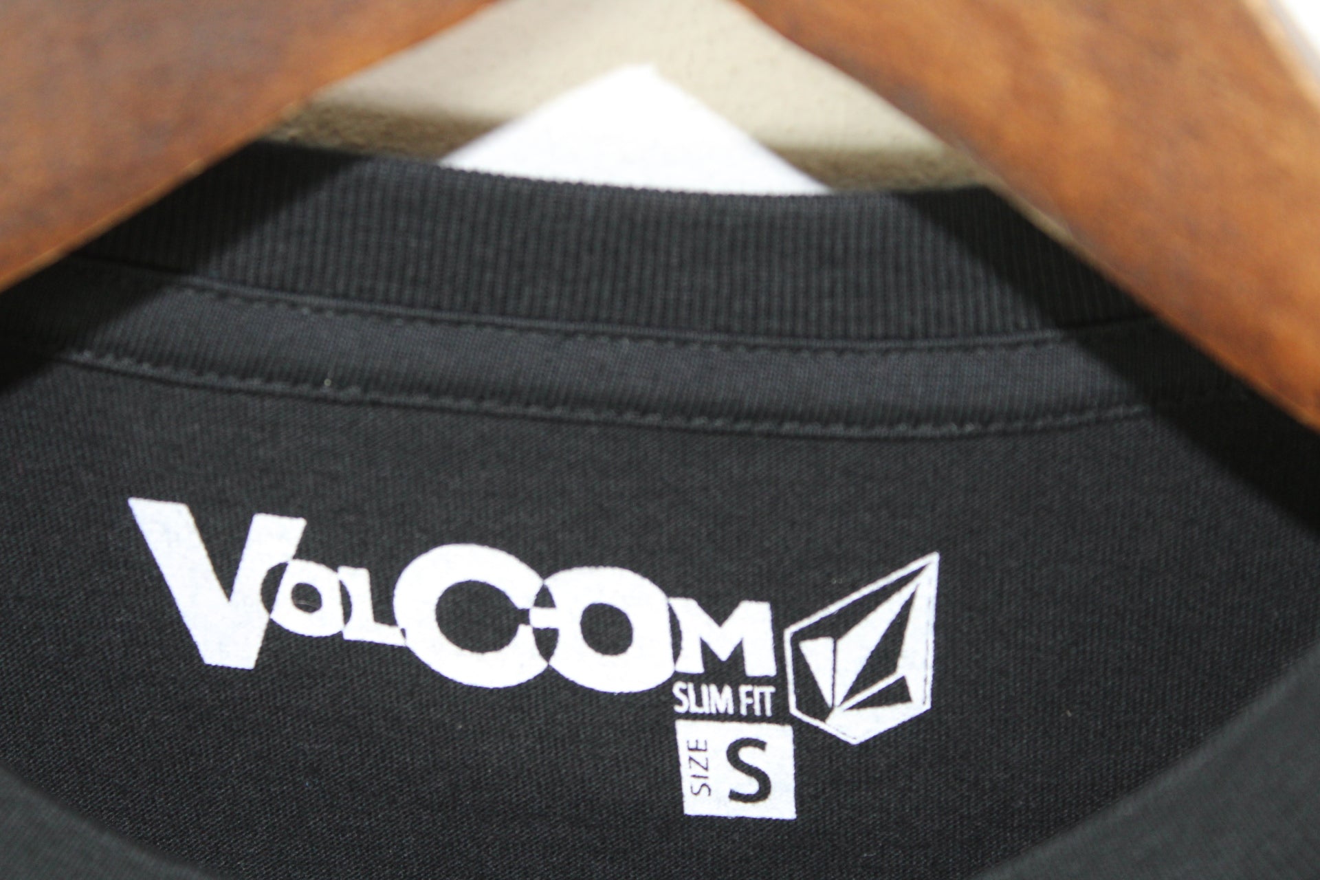 DEADSTOCK VOLCOM TEE (S)