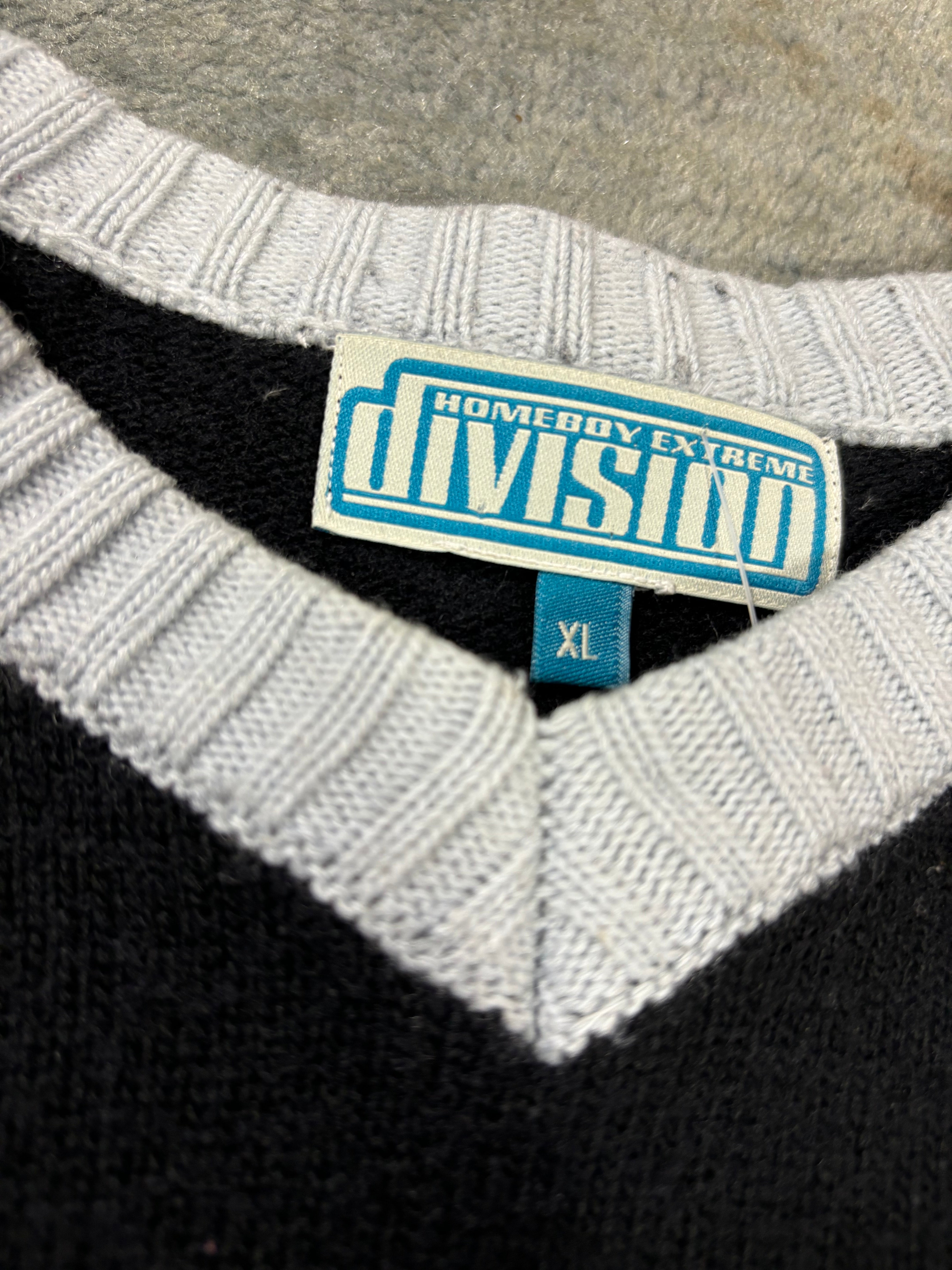 HOMEBOY EXTREM DIVISION KNIT SWEATER (XL)